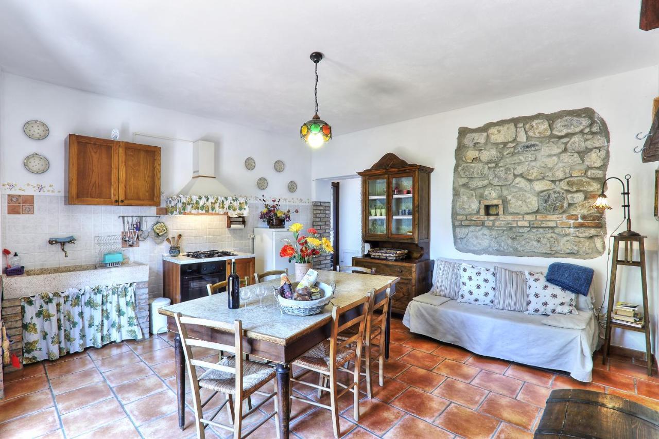 Appartamento Uva - Agriturismo Le Selvole Pomarance Eksteriør billede